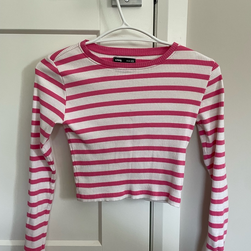 Sinsay (Polish Brand) Pink and White Striped Long Sleeve Crop Top